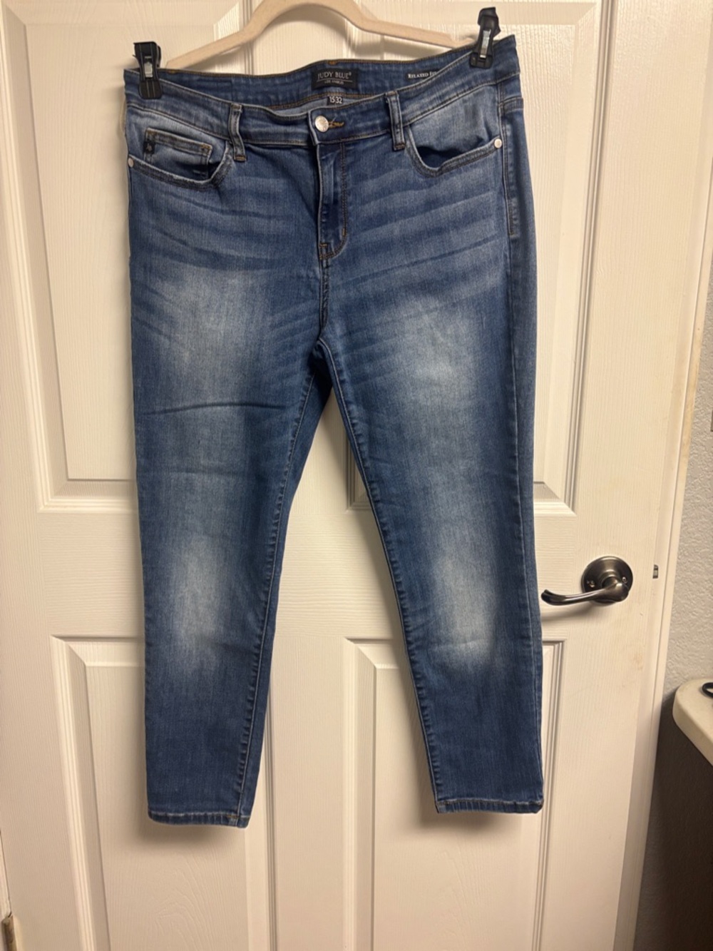 Judy Blue Women's Ankle Jeans in Classic Blue